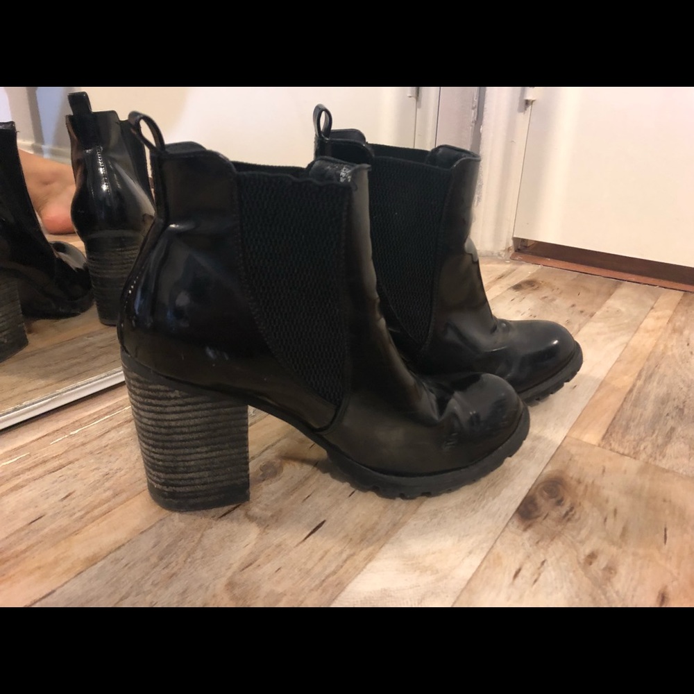 Steve Madden boots